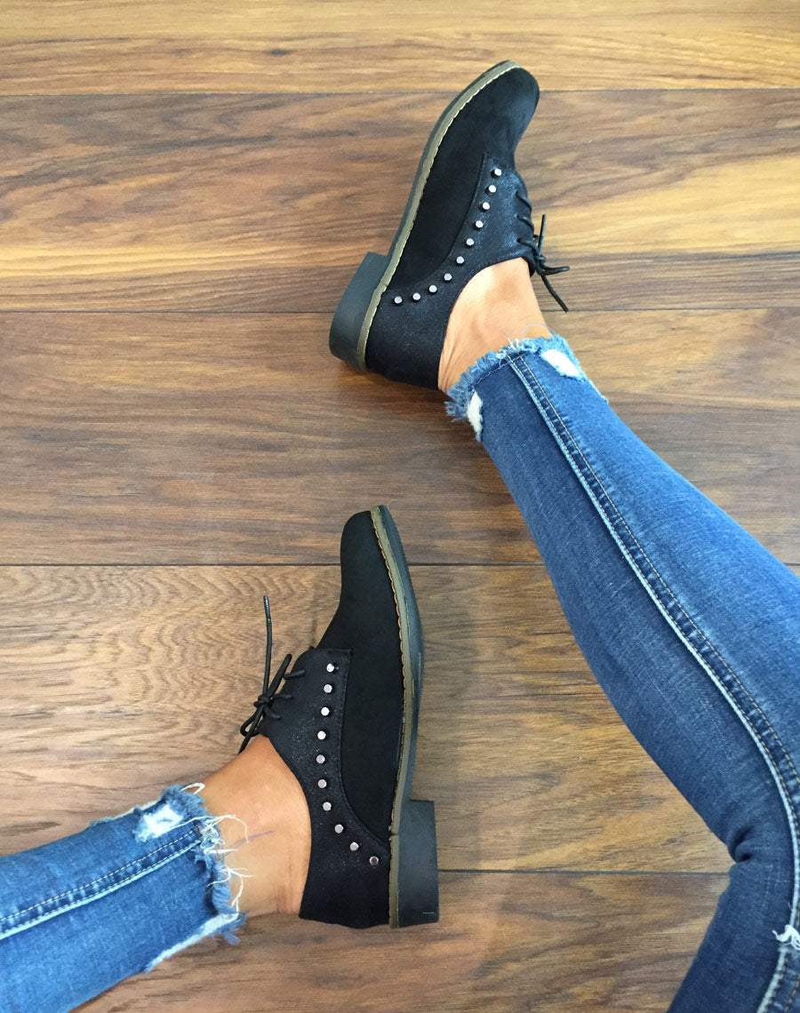 Derbies noires cloutées bi matières