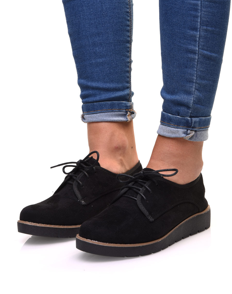 Derbies noires compensées en suédine