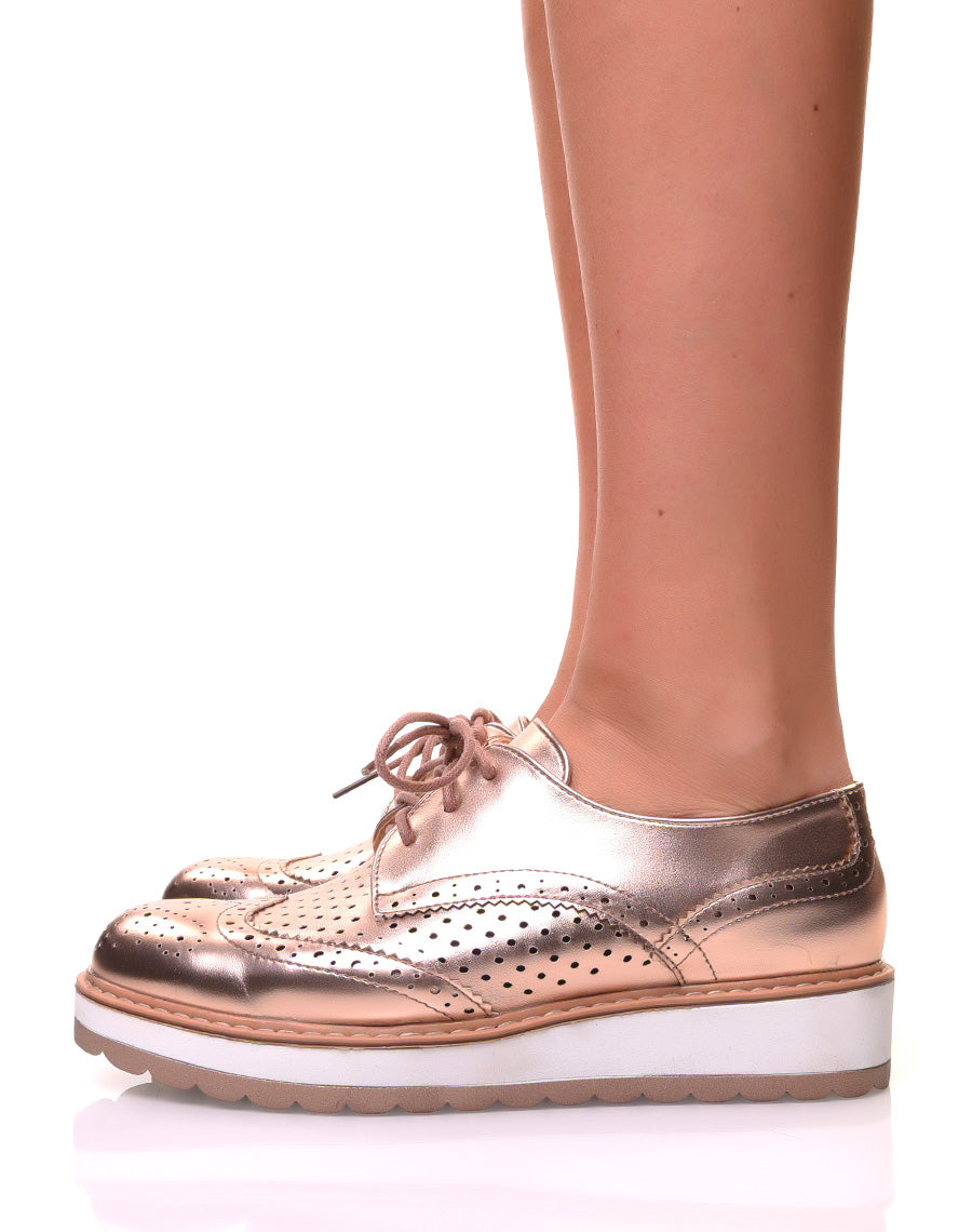 Derbies roses golds ajourées à semelles compensées