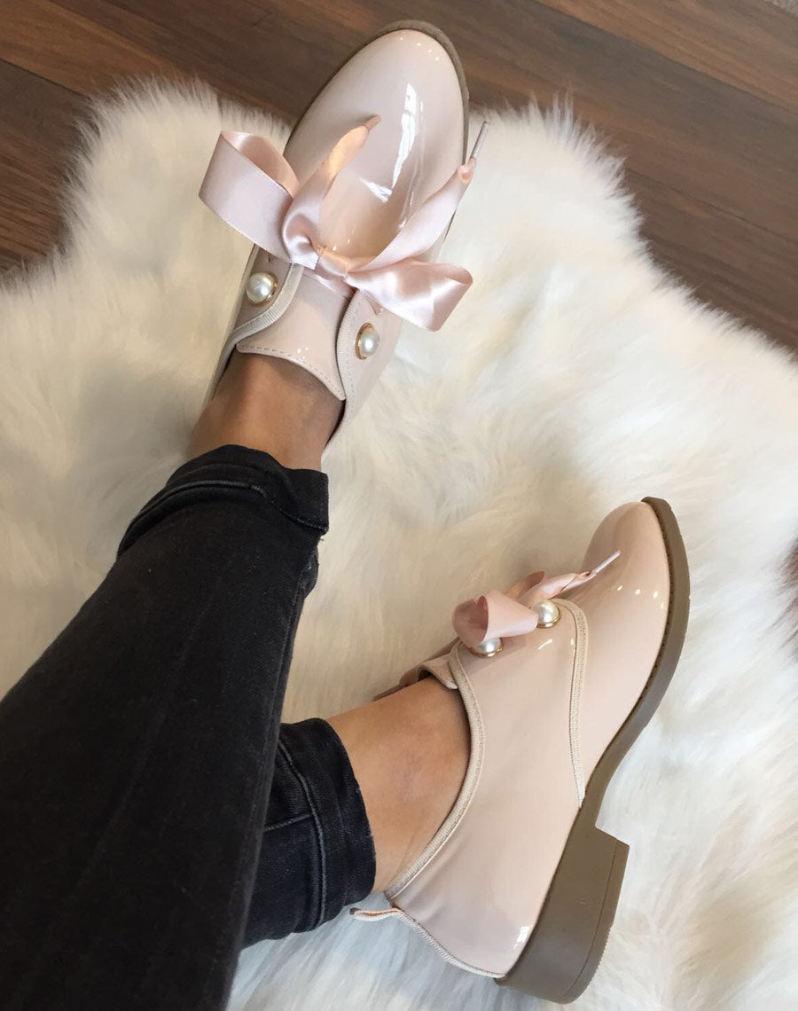 Derbies roses vernis lacets en satins