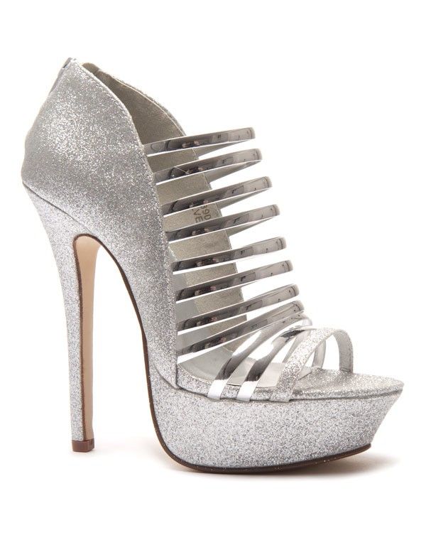 Escarpin argenté effet pailleté avec brides