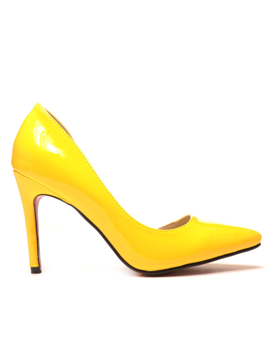 Escarpin jaune vernis