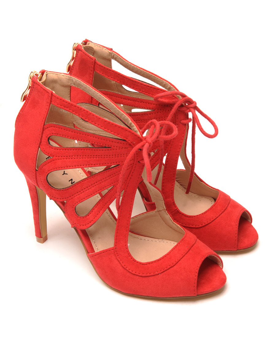 Escarpin rouge ouvert à lacet