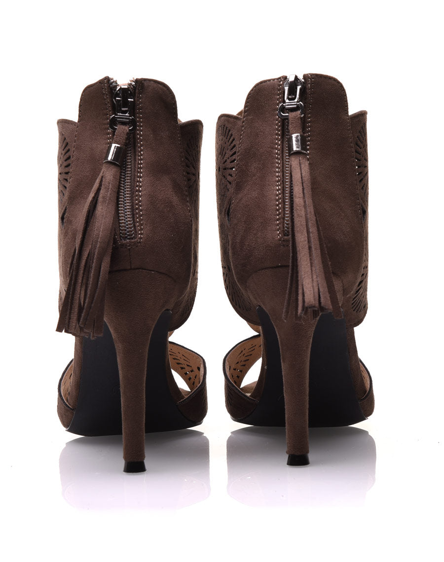 Escarpins ajourés marron à talons