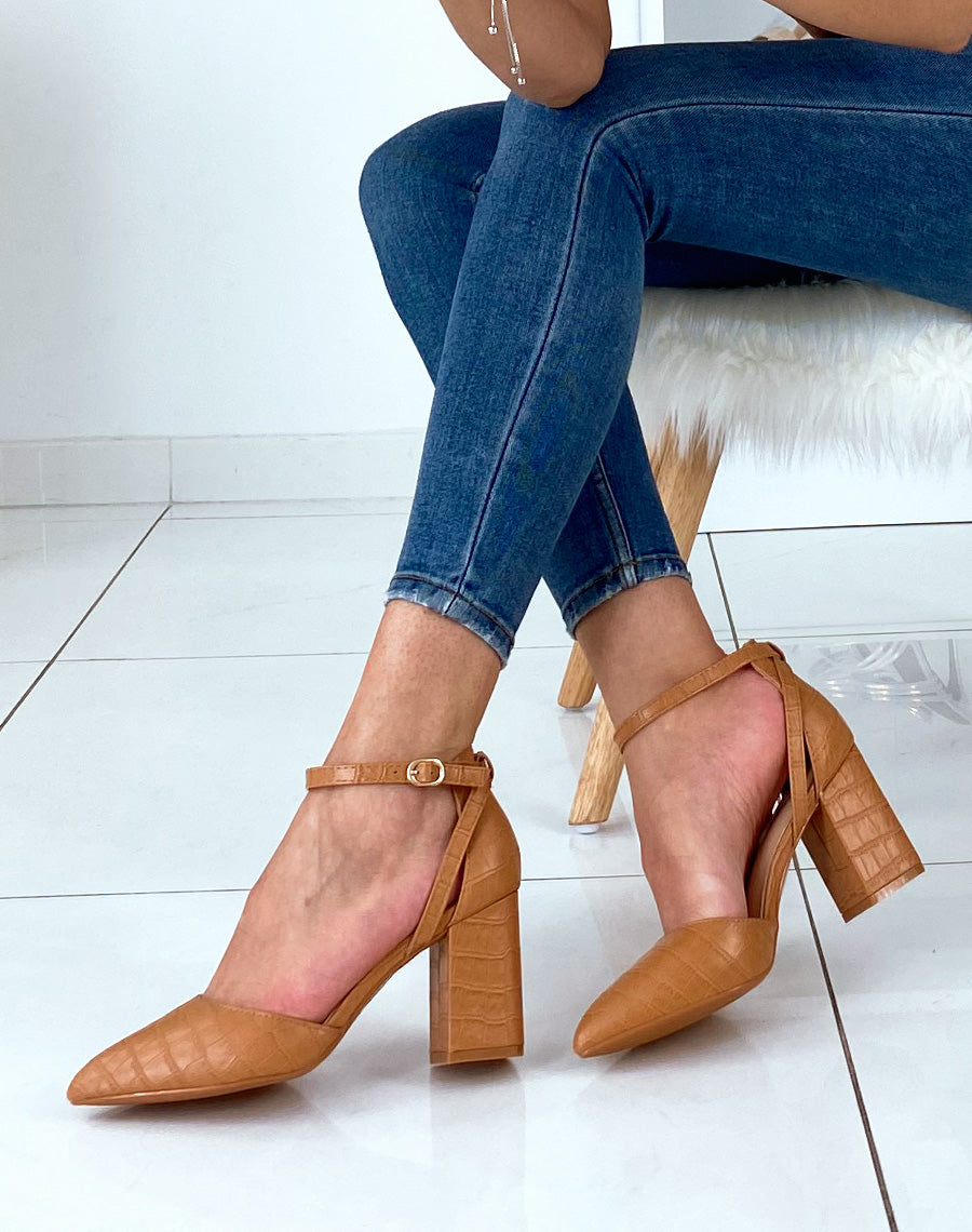 Escarpins camel effet croco à talons