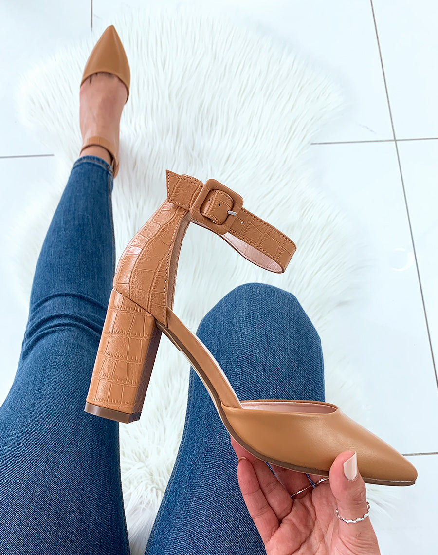 Escarpins camel à talon en effet croco