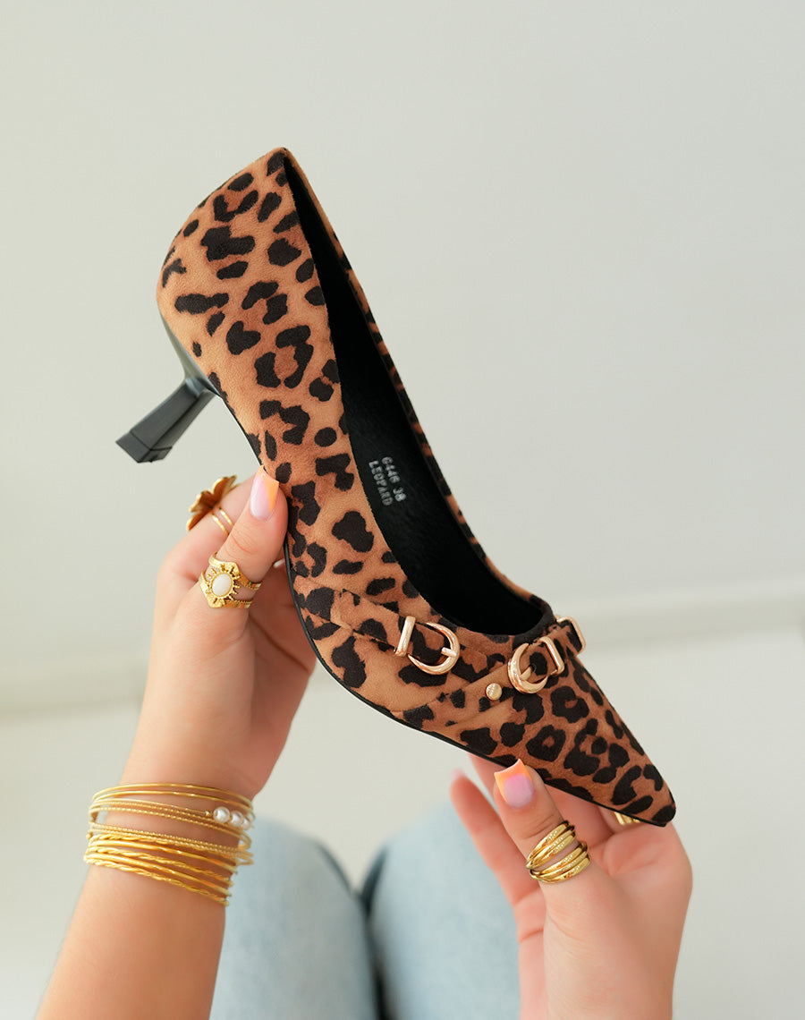 Escarpins à imprimé léopard avec talon biseauté et détails dorés