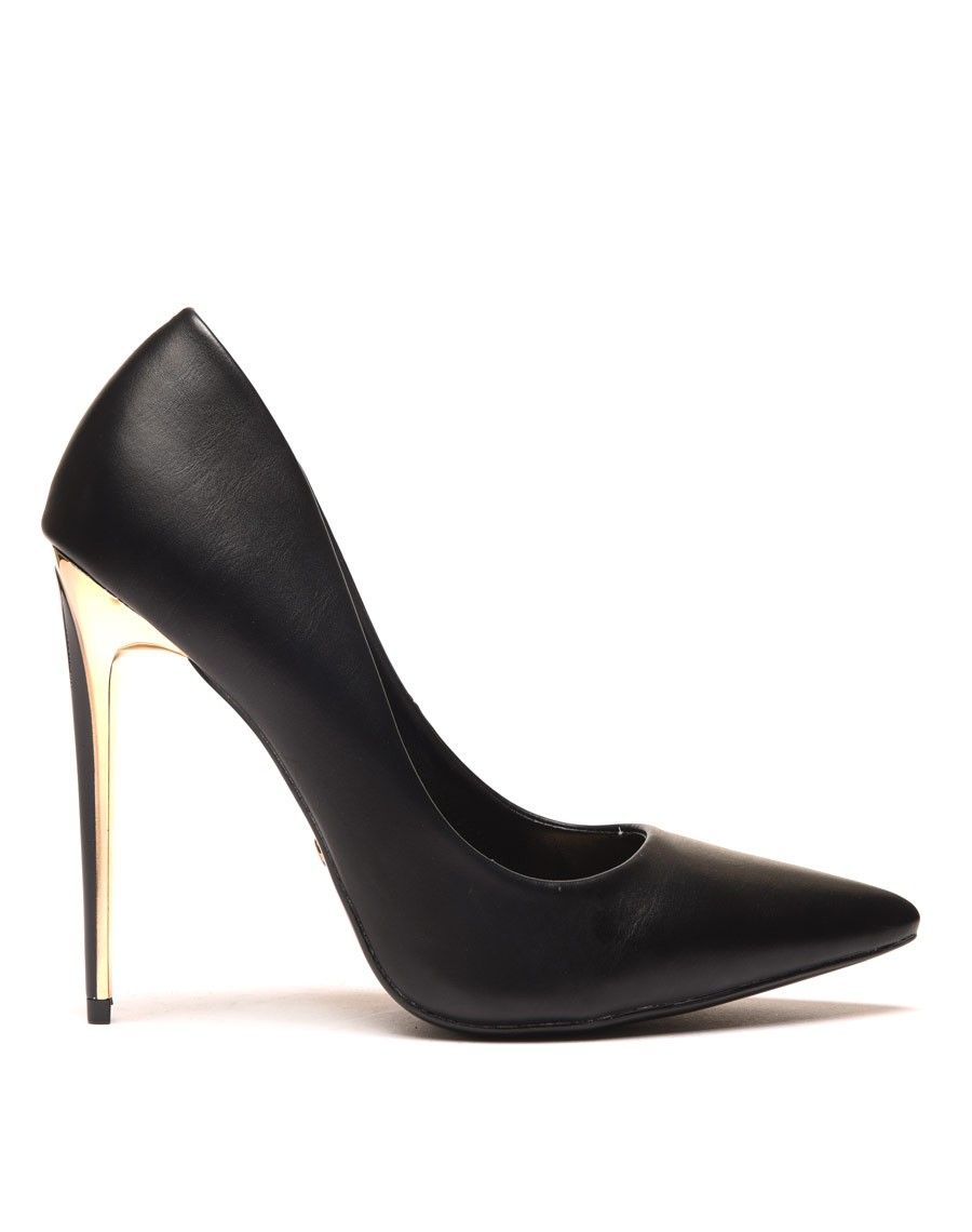 Escarpins noirs à bout pointu et talon doré