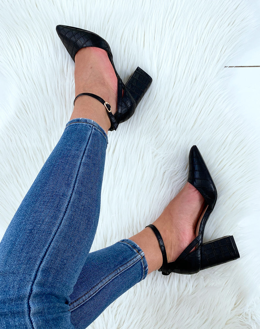 Escarpins noirs effet croco à talon