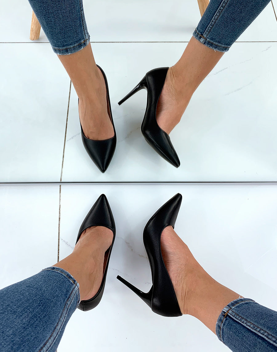 Escarpins noirs effet mat