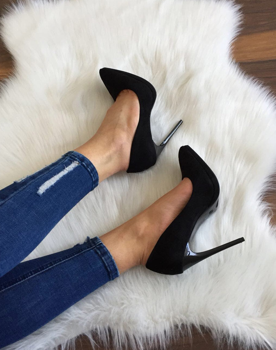 Escarpins noirs effet suédine