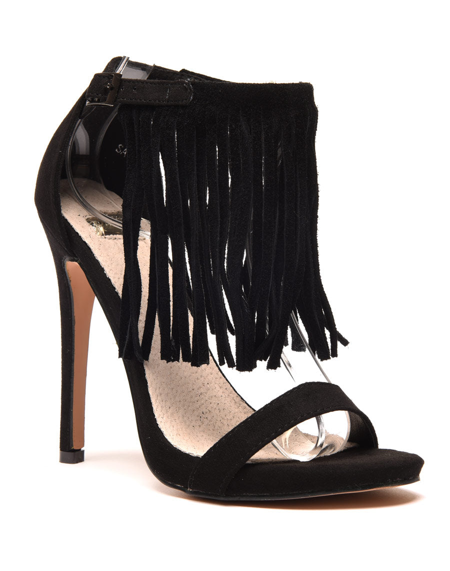 Escarpins noirs effet suédine à franges