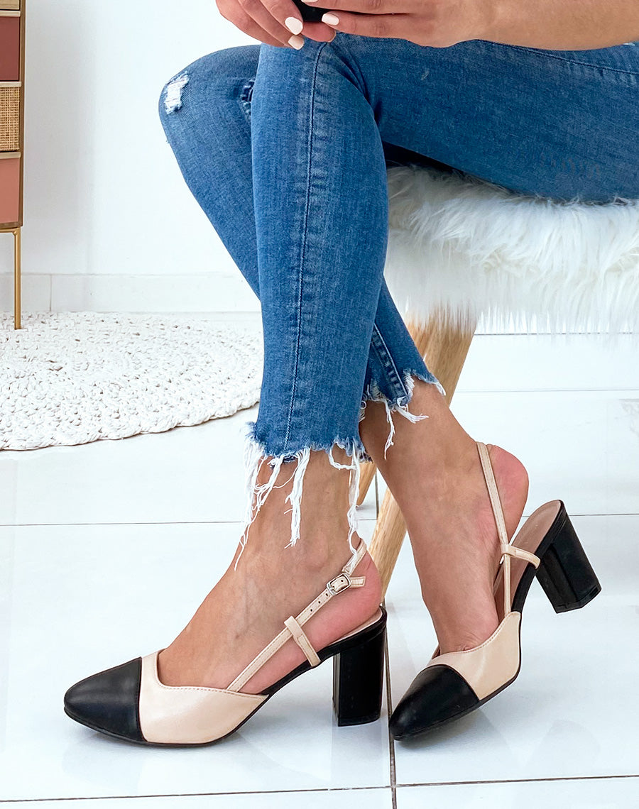 Escarpins noirs et beiges à bout rond et à petit talon