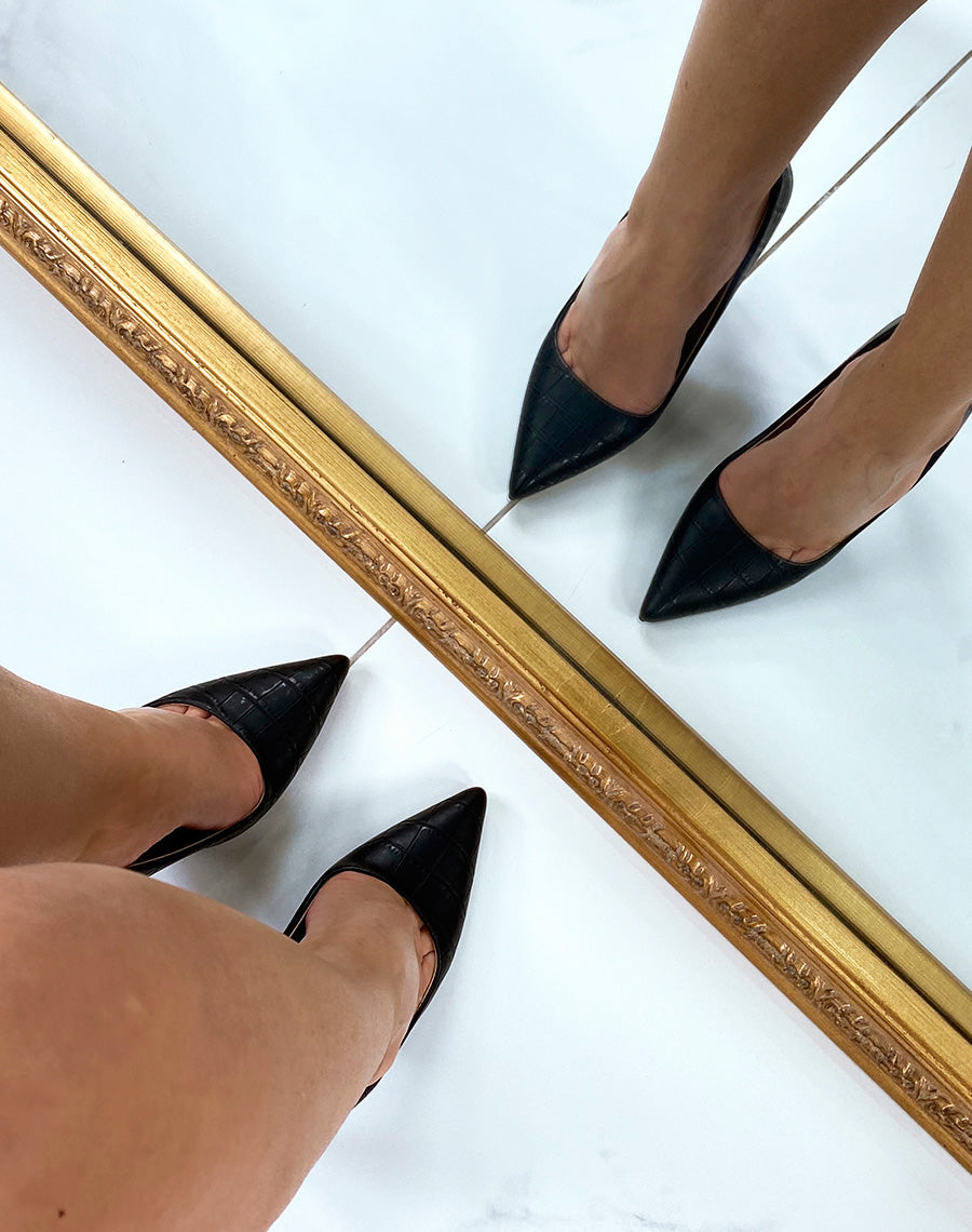 Escarpins noirs lisses effet croco