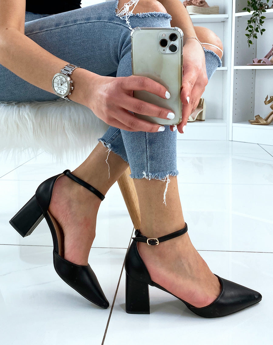 Escarpins noirs ouverts à petit talon