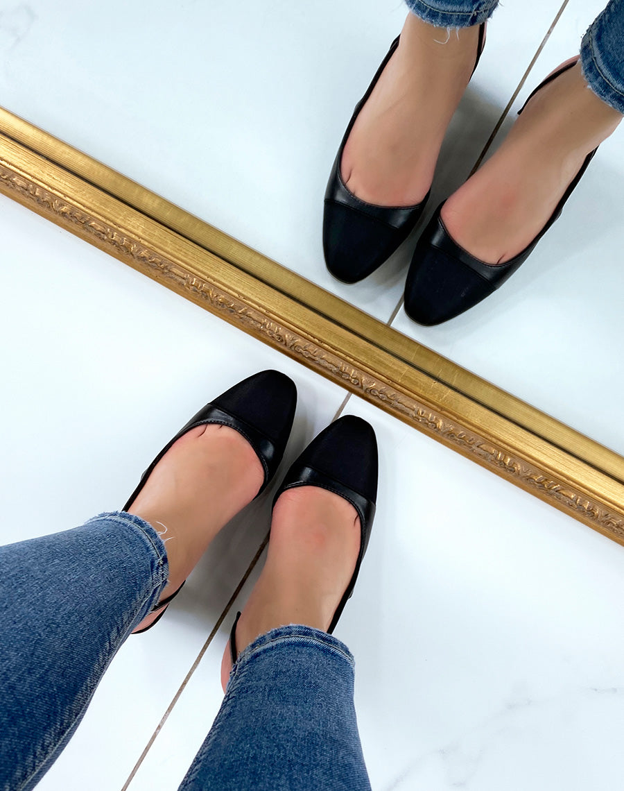 Escarpins noirs à talon carrés et bouts ronds avec empiècement tissus