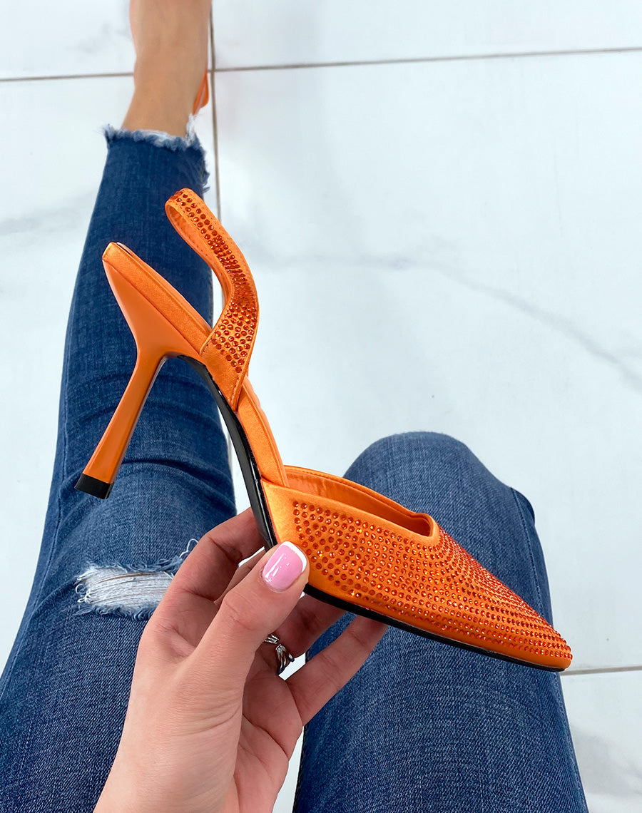 Escarpins ouverts oranges à strass