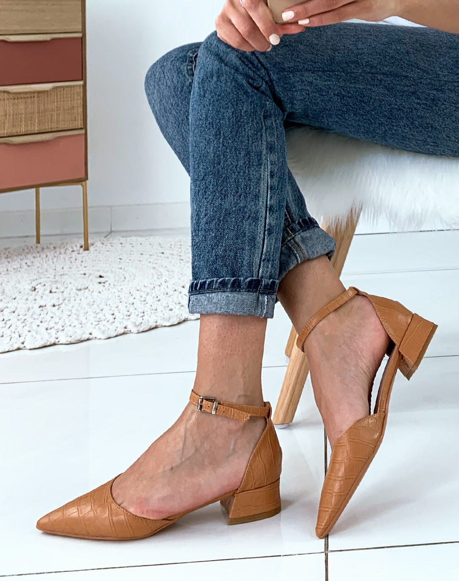 Escarpins à petit talon camel effet croco