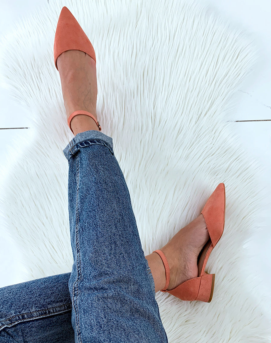 Escarpins à petit talon rose vieilli en suédine