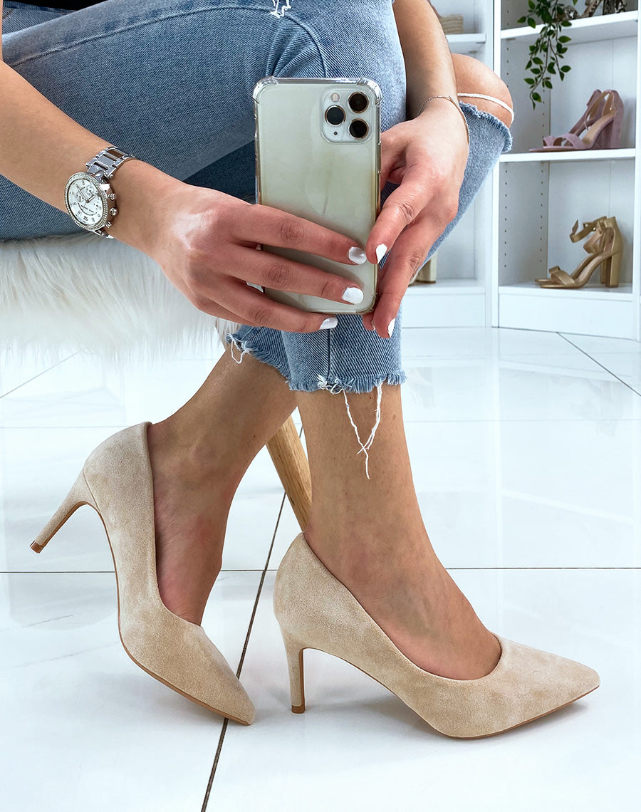 Escarpins pointus en suédine beige