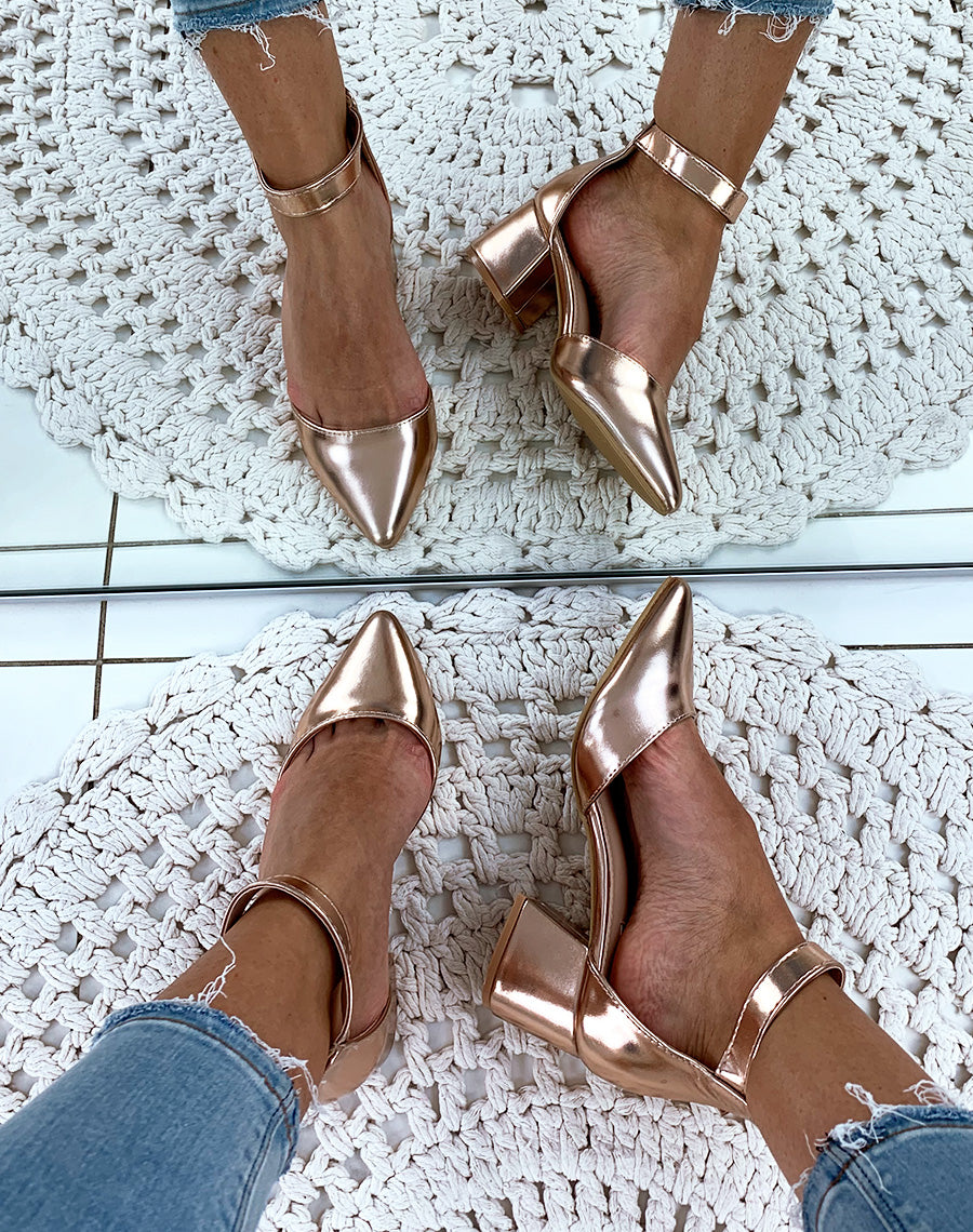 Escarpins roses gold à bout pointu
