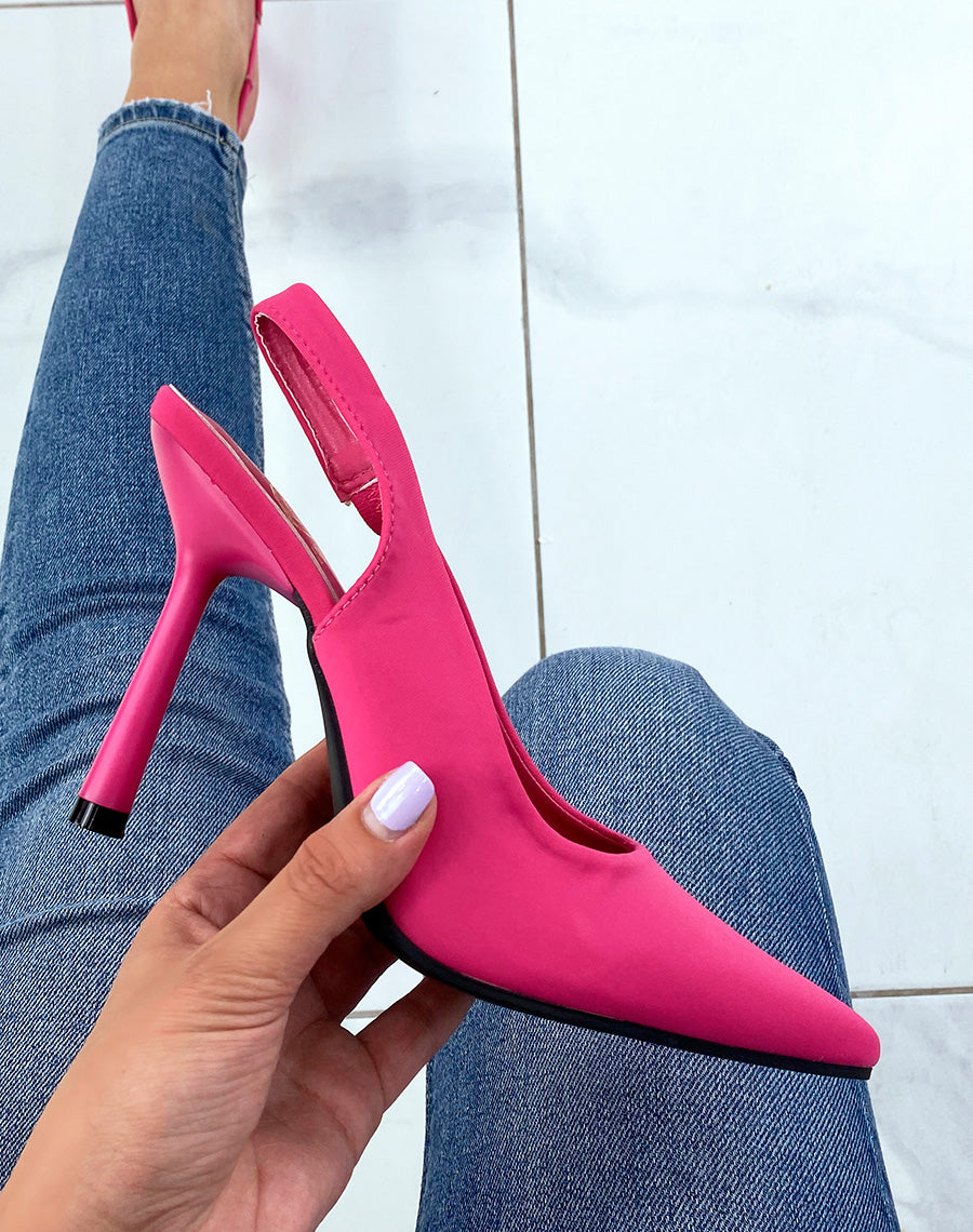 Escarpins roses ouverts et talon aiguille