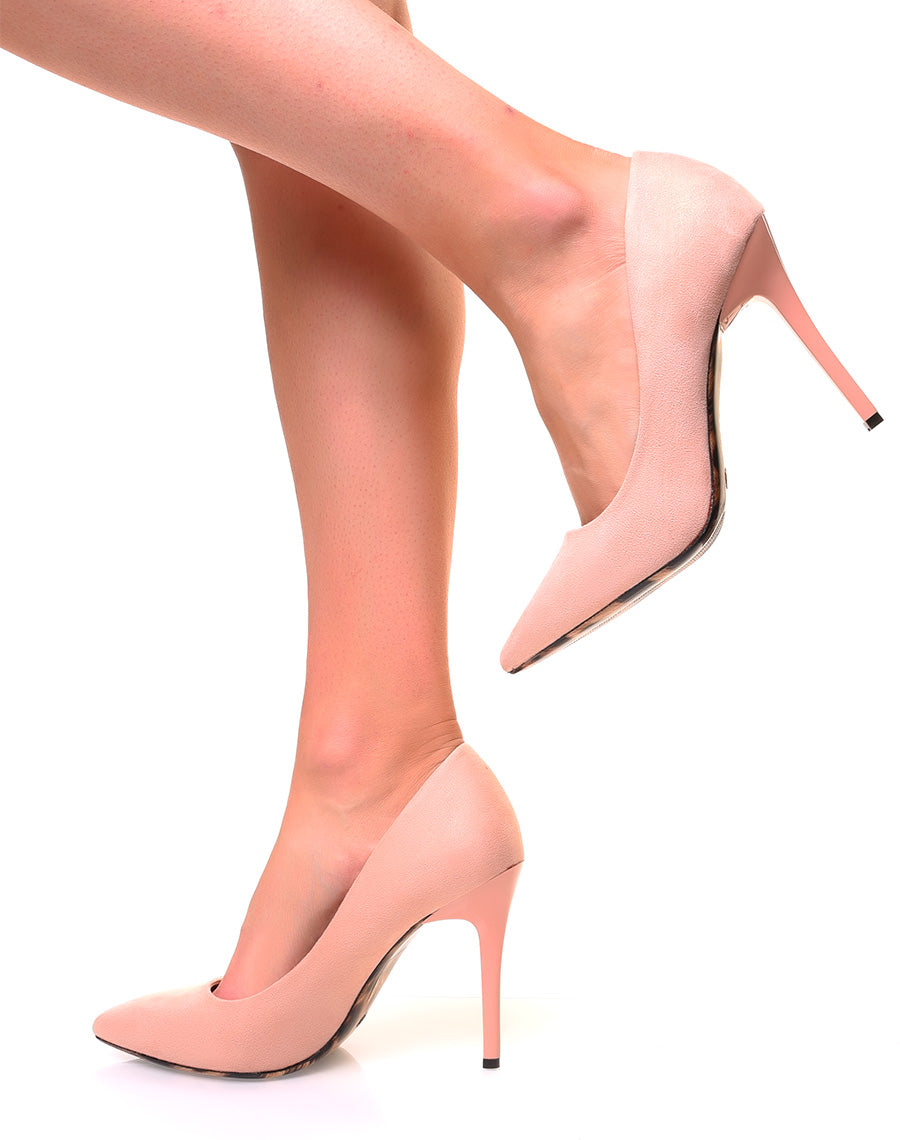 Escarpins roses poudrés en suédine avec semelles léopards