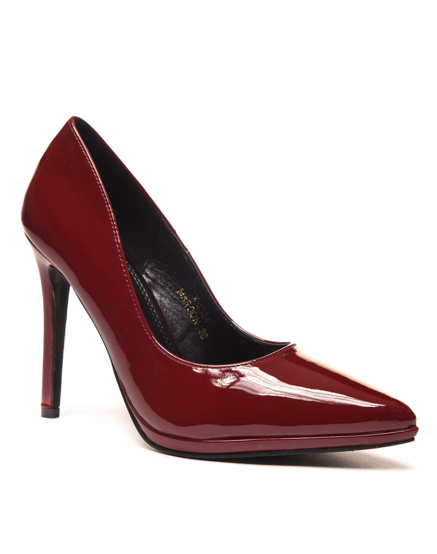 Escarpins vernis bordeaux à bout pointu