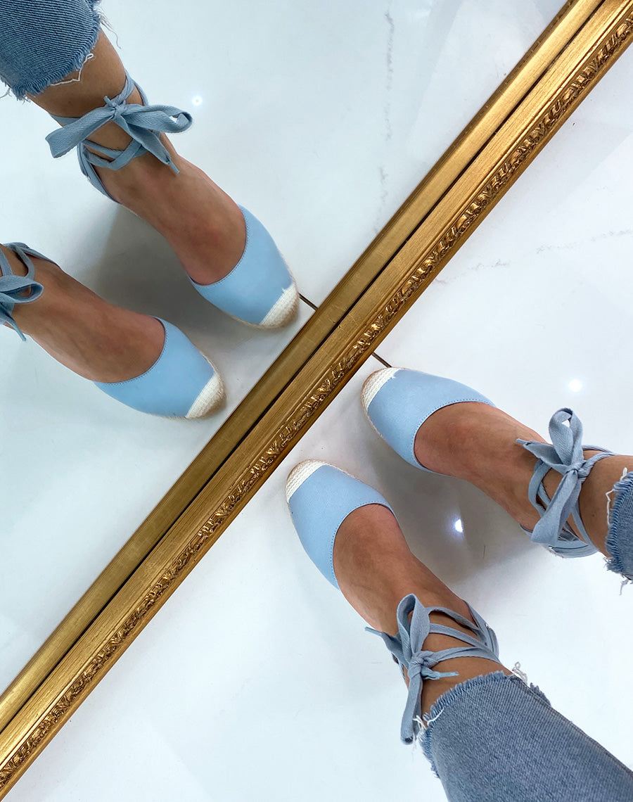 Espadrille à talon compensé bleue