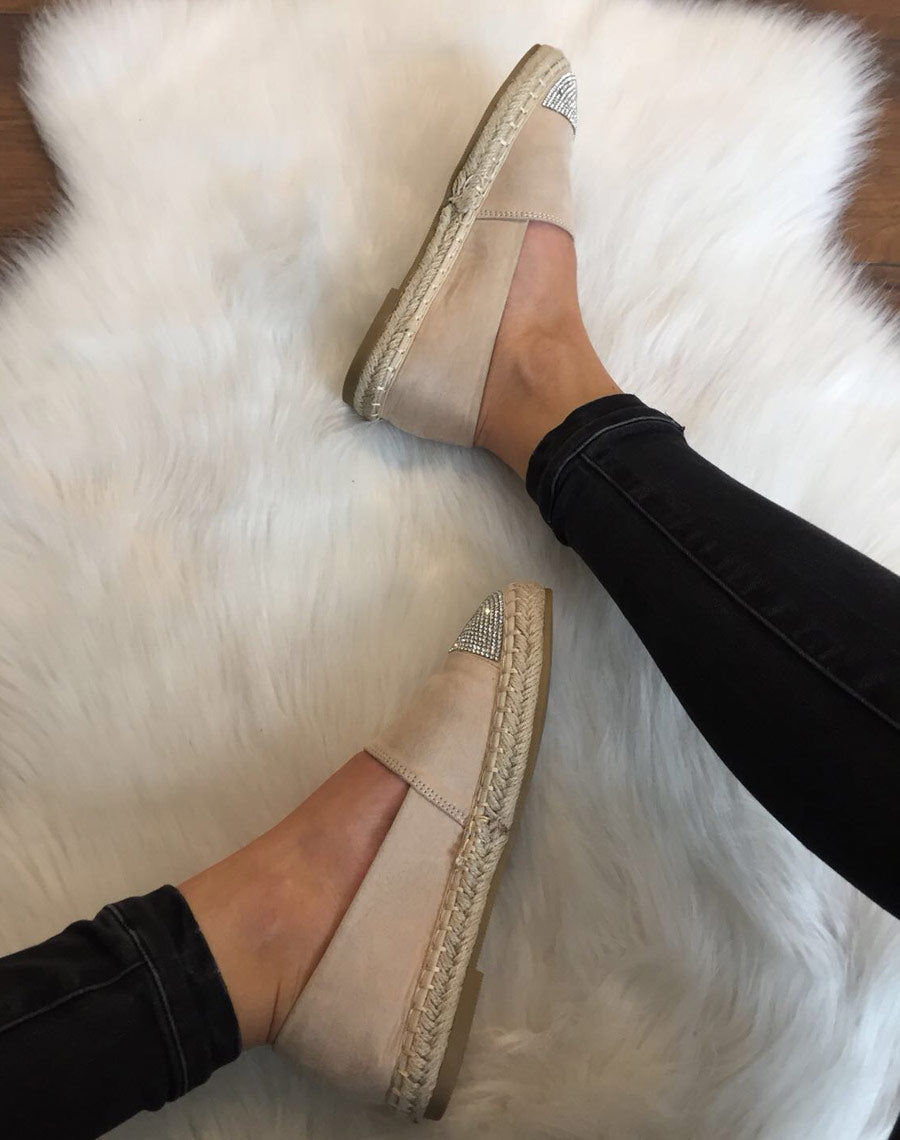 Espadrilles beiges en suédine ornées de strass