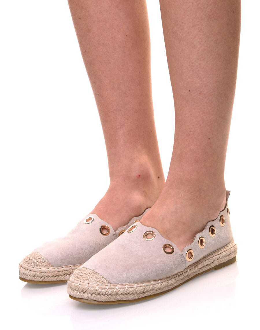Espadrilles beiges à œillets