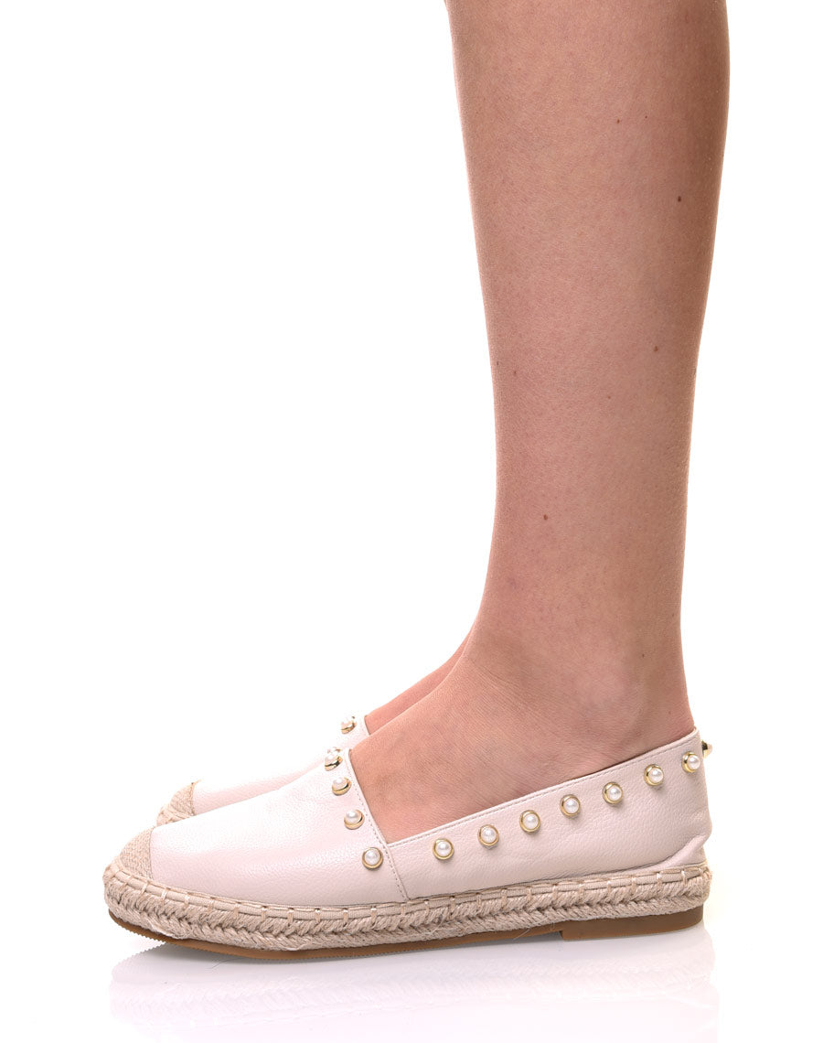 Espadrilles beiges ornées de perles