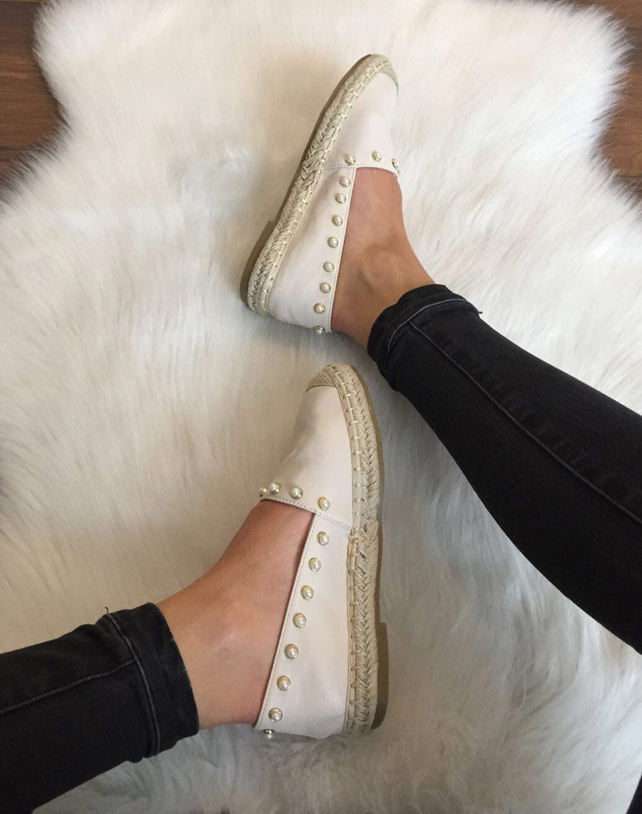 Espadrilles beiges ornées de perles
