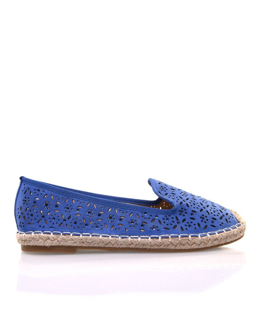 Espadrilles bleues en suédine perforées