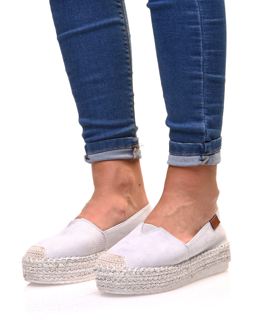 Espadrilles grises compensées à semelle tressée argentée
