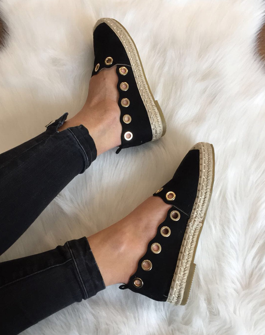 Espadrilles noires à œillets