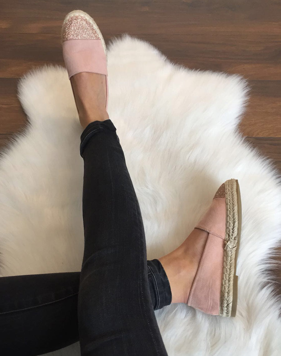 Espadrilles roses en suédine ornées de strass