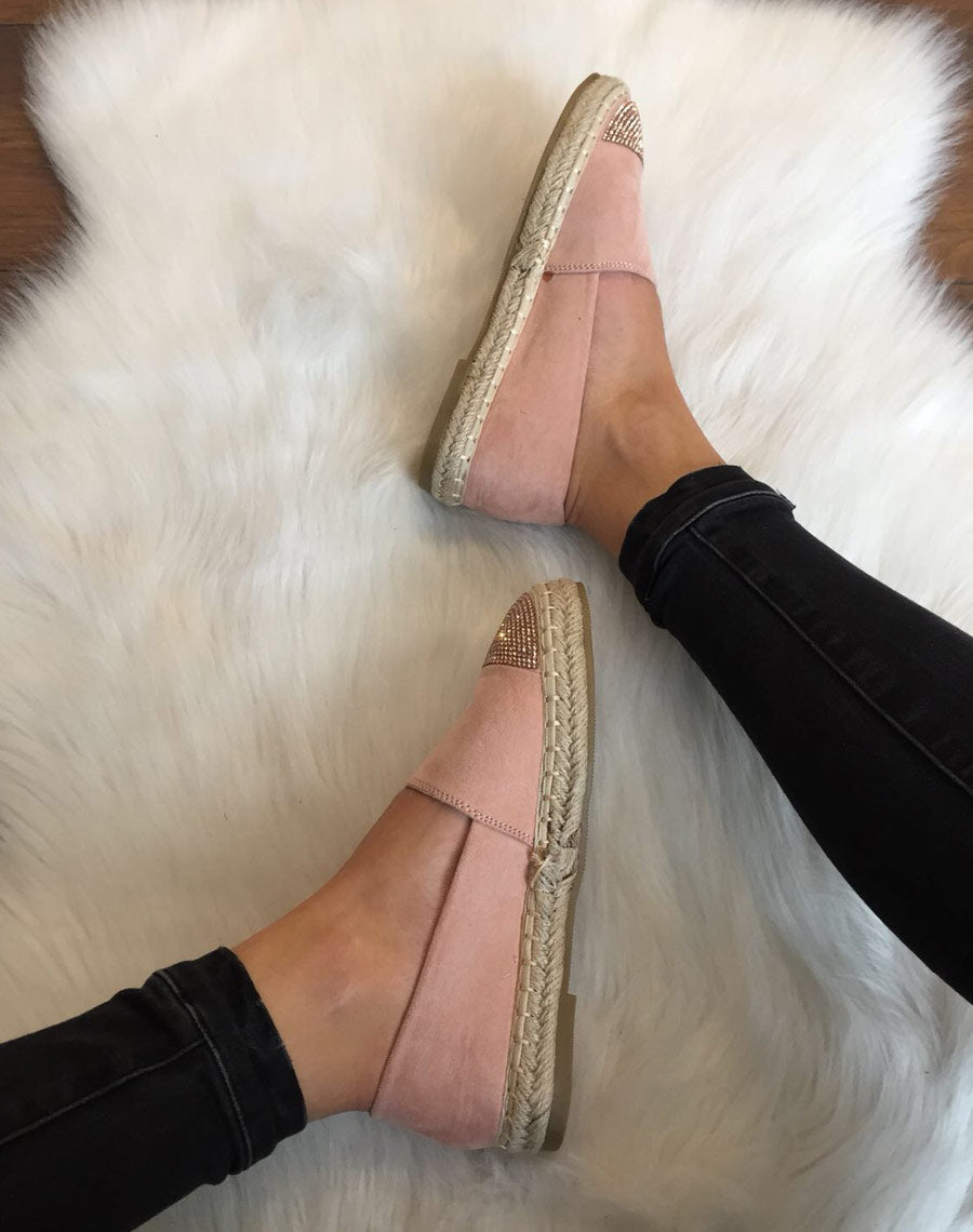Espadrilles roses en suédine ornées de strass