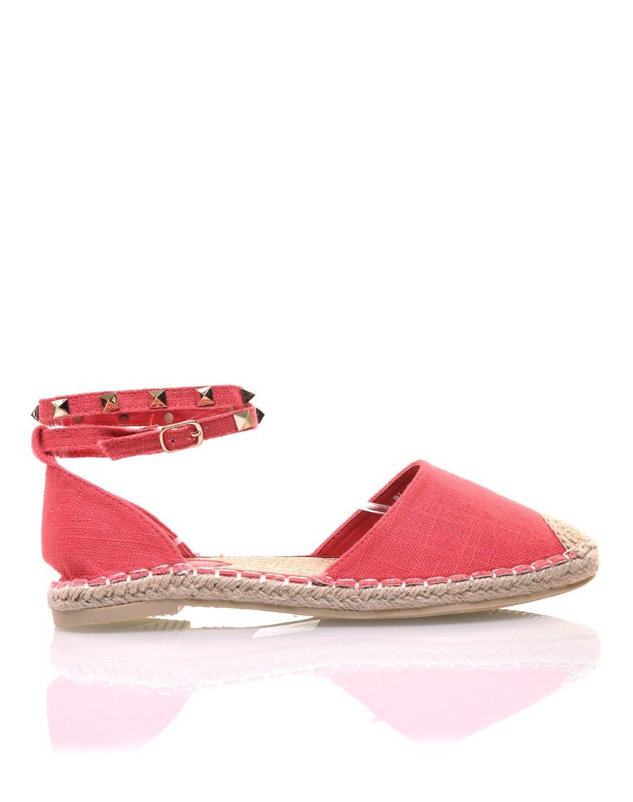 Espadrilles rouges cloutées à bout fermé