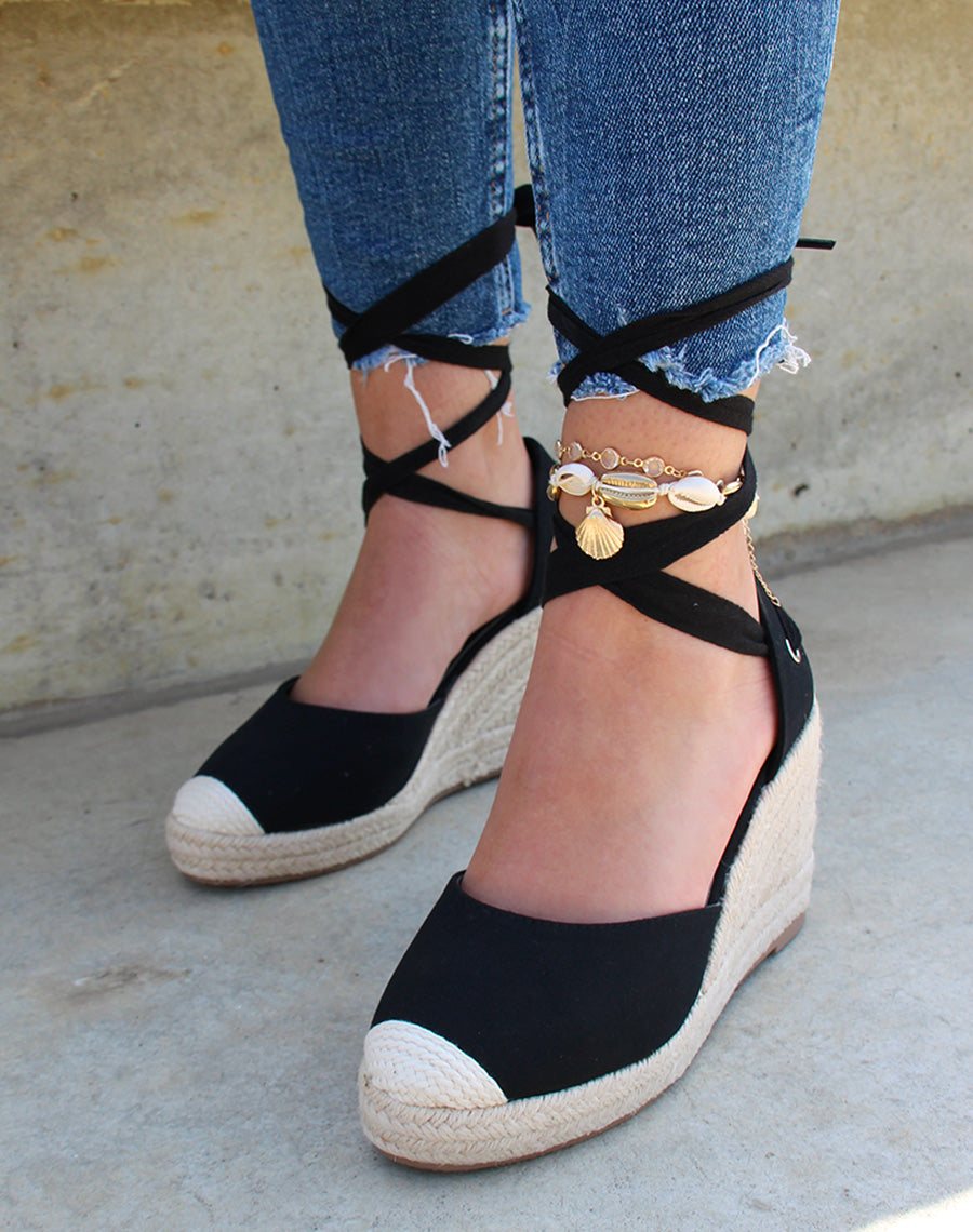 Espadrilles à talons compensés en toile noire à rubans