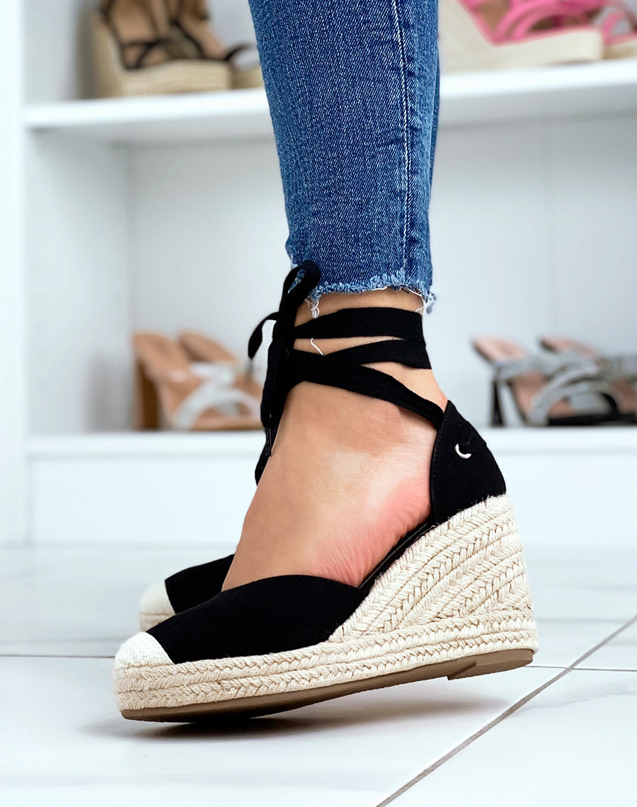 Espadrilles à talons compensés en toile noire à rubans