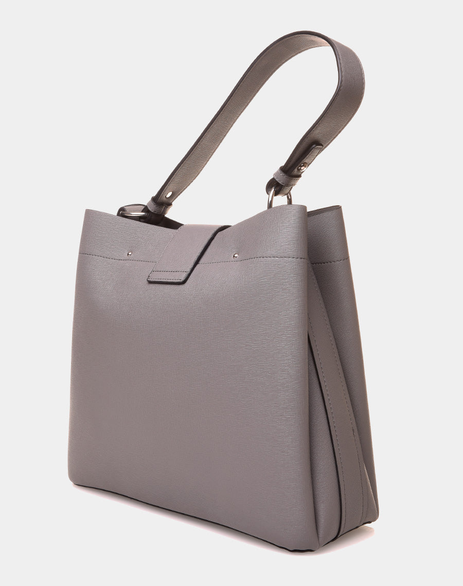 Grand sac à main gris à lanière aimante