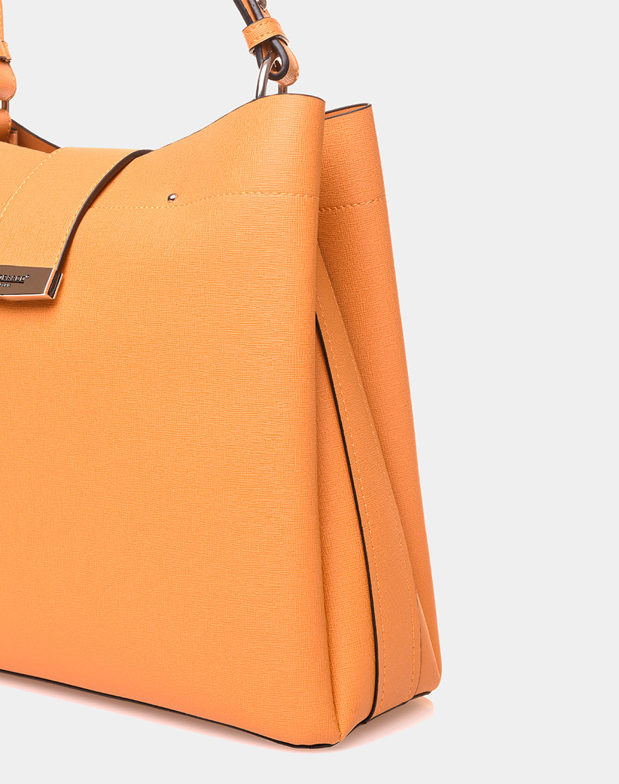 Grand sac à main moutarde à lanière aimante