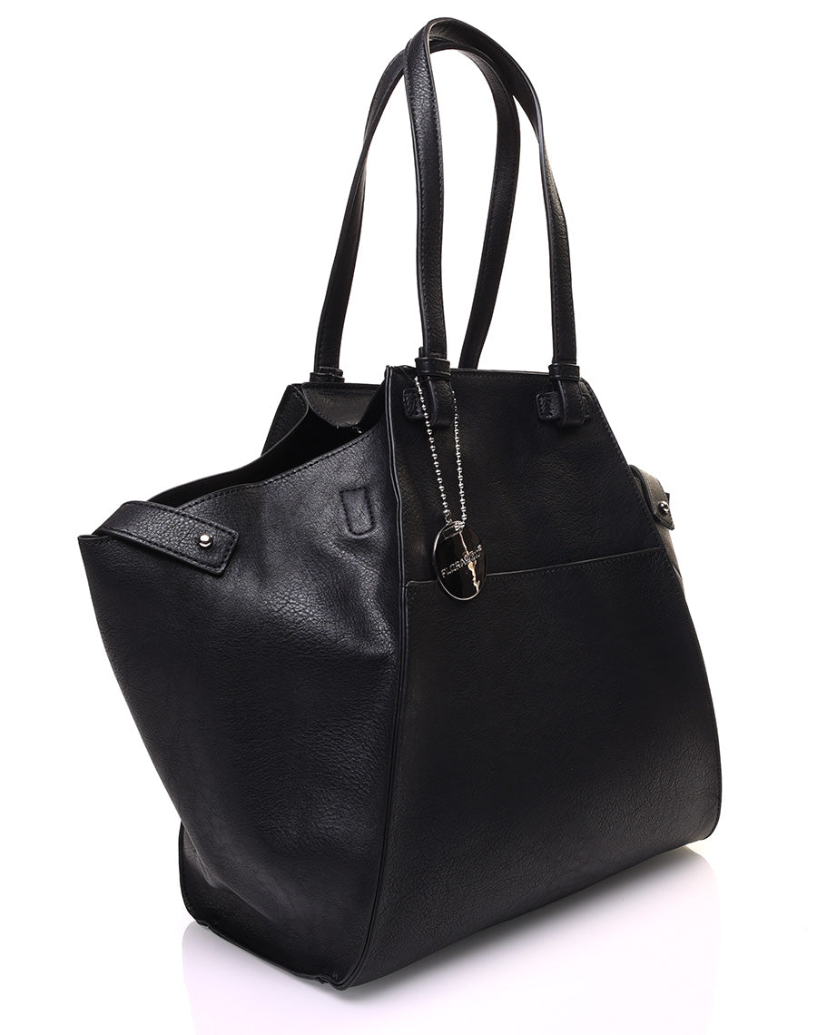 Grand sac noir de forme triangulaire ajustable