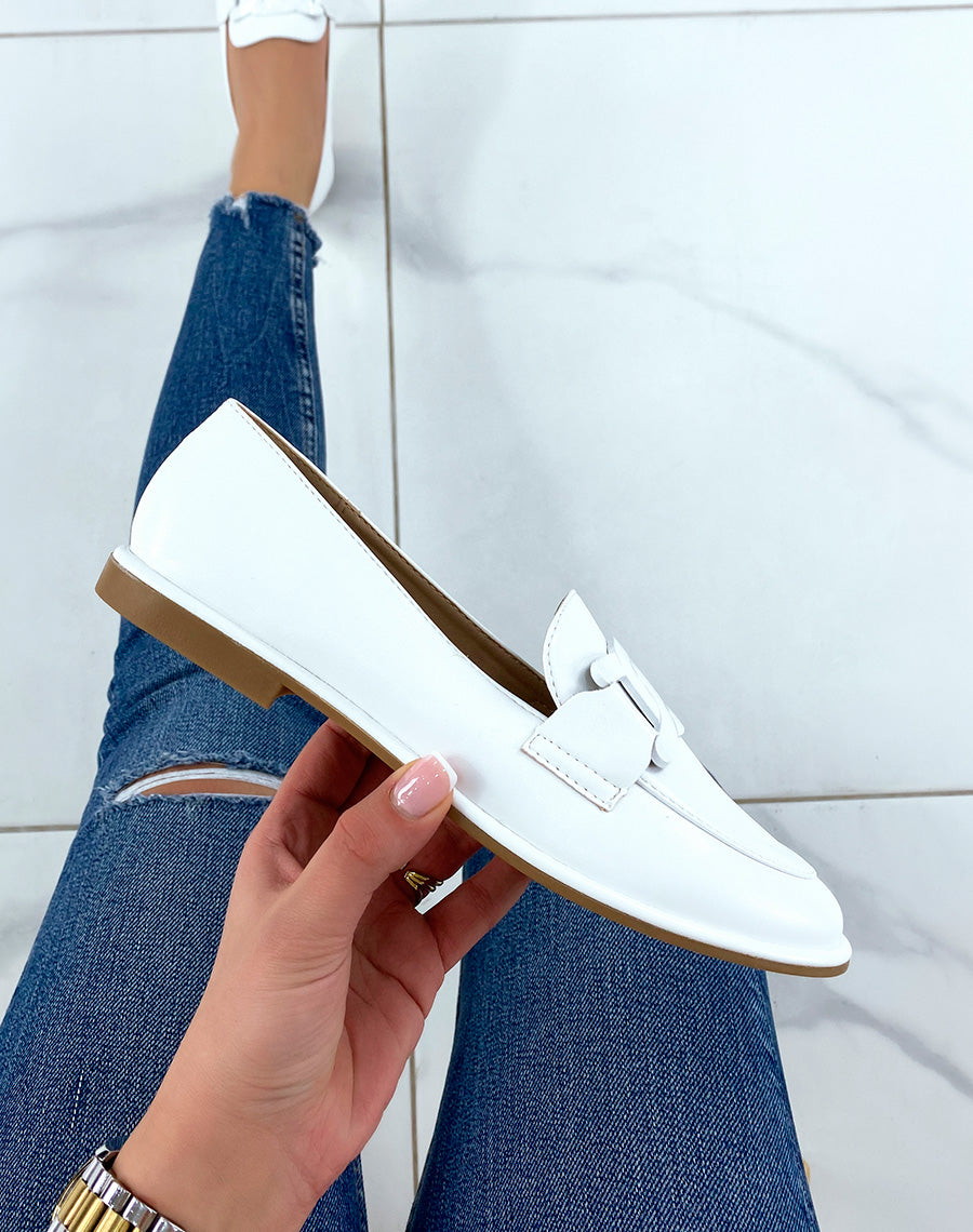 Mocassins blancs
