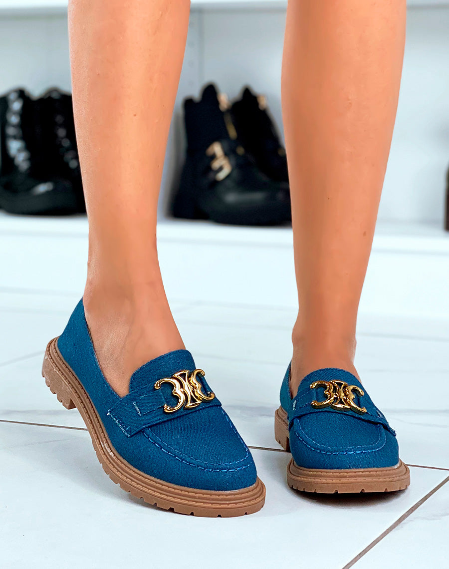 MOCASSINS EN JEAN POUR FEMME : TENDANCE AVEC DÉTAILS DORÉS