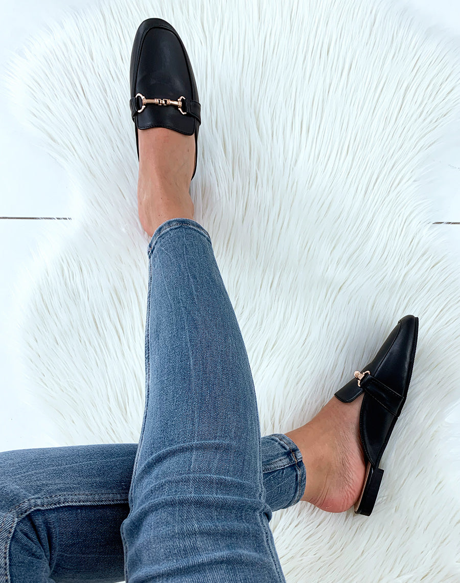 Mocassins en similicuirs noirs ouverts