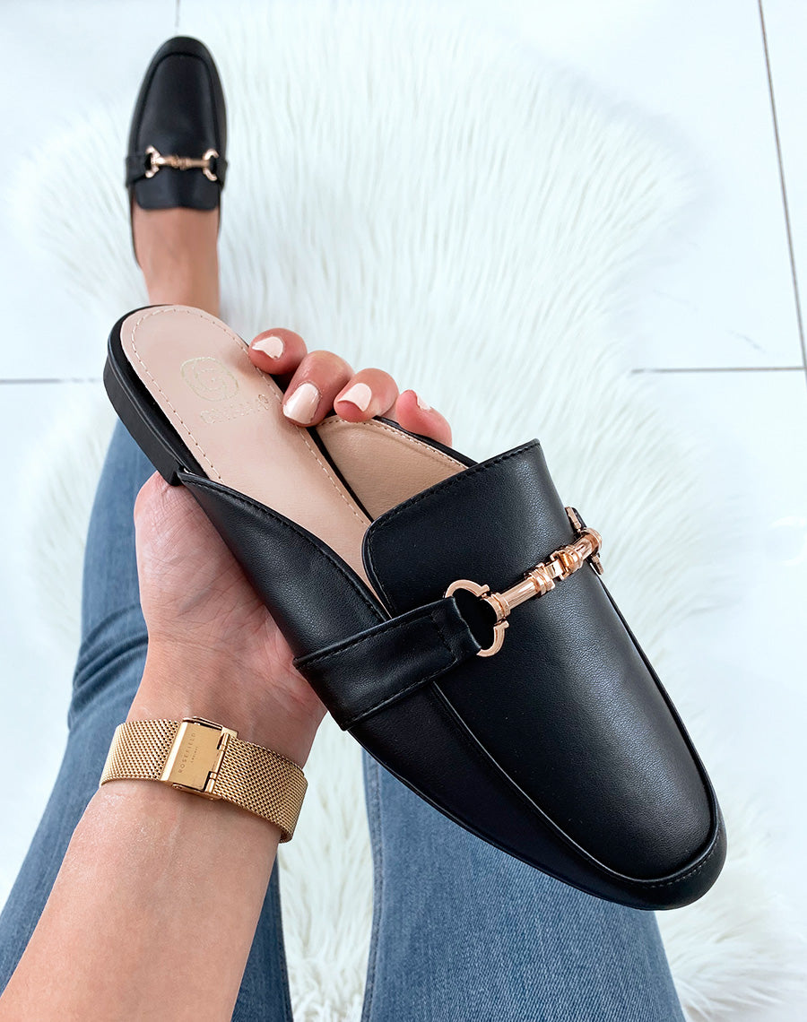 Mocassins en similicuirs noirs ouverts