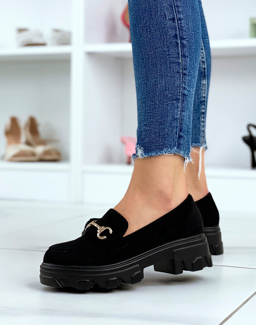 Mocassins en suédine noire à semelle épaisse et crantée