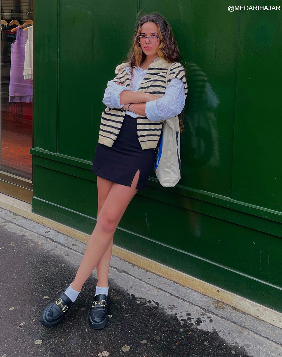 Mocassins noirs mat à détails dorées et semelle épaisse